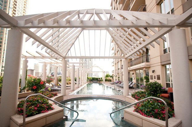 Foto del edificio - 747 N Wabash Ave