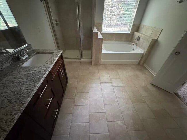 Building Photo - 5575 Warmstone Ln