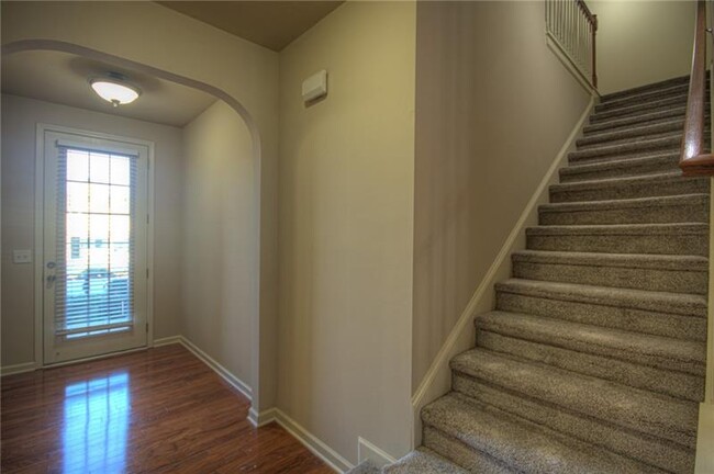 Building Photo - 3332 Sardis Bend Dr