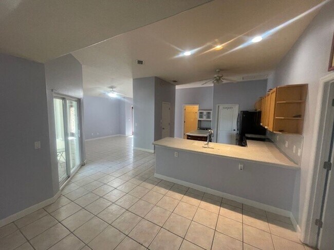 Foto del edificio - 5310 Somerville Drive, Rockledge