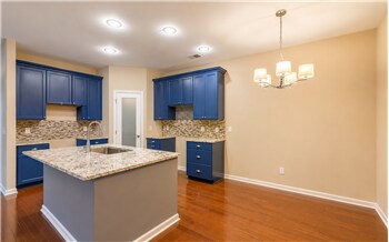 Building Photo - 146 Chapel Lake S