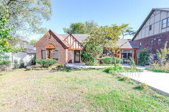 Building Photo - 502 32nd Ave S Building Photo - 502 32nd Ave S