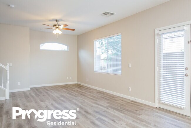 Foto del edificio - 8949 Aurora Bay Ct