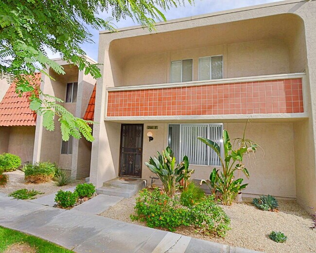 Foto del edificio - "Discover Your Oasis: Spacious 3-Bed Condo with Granite Touches in Palm Springs!"