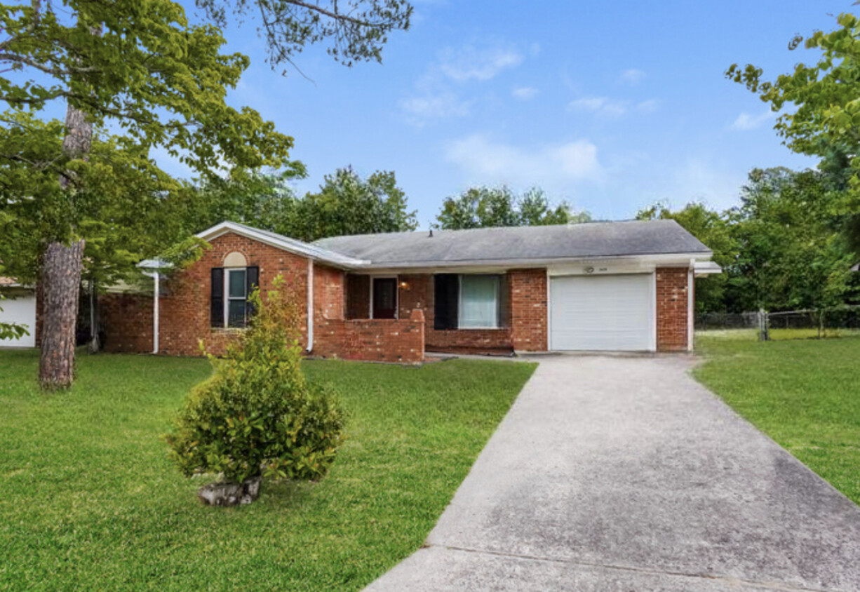 Primary Photo - 3638 Pamplona Dr
