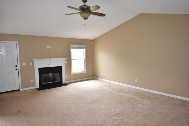 Building Photo - Coming Soon: 3 Bedroom and 2 Bath Home- Ne...