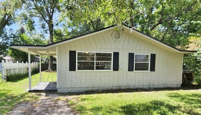 Photo - 3152 Thomas St House