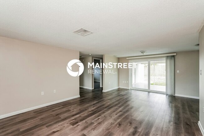 Foto del edificio - 3 Bedroom Pet-Friendly Home in Port Richey, FL with Main Street Renewal