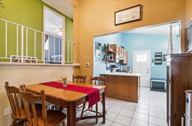 Foto del edificio - 4900 Woodlyn Dr