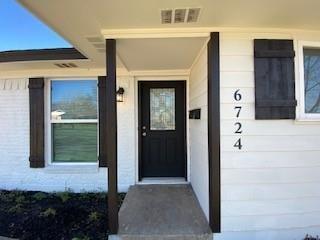 Foto principal - 6724 Maxine Dr