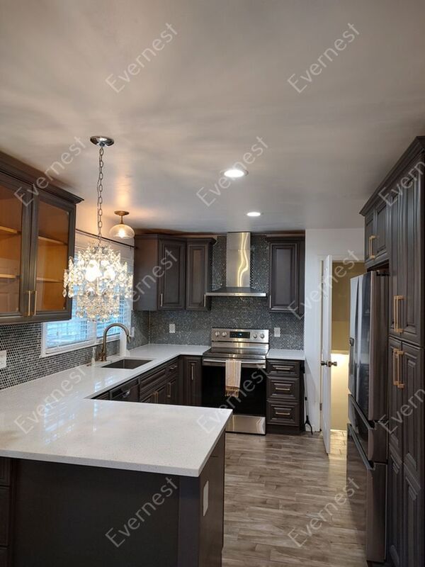 Foto del edificio - 7601 Fairway St