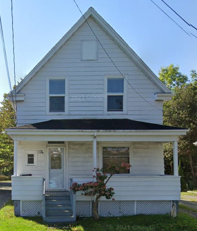 Building Photo - 374 Portland St