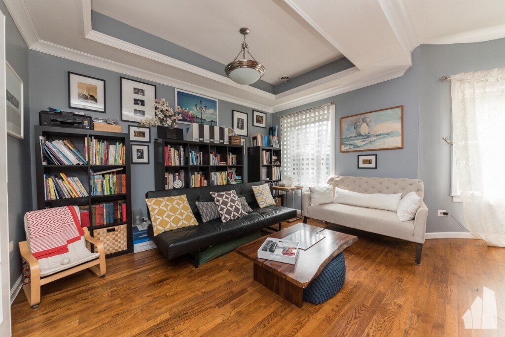 1030 W Byron St Unit 2W, Chicago, IL 60613 Condo for Rent in Chicago