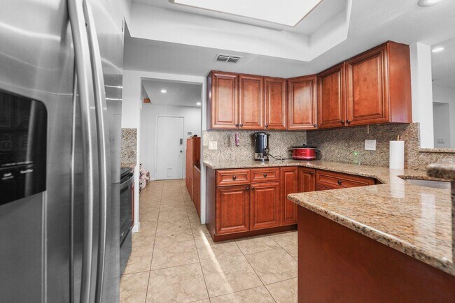 Foto del edificio - 6750 Boca Pines Trail