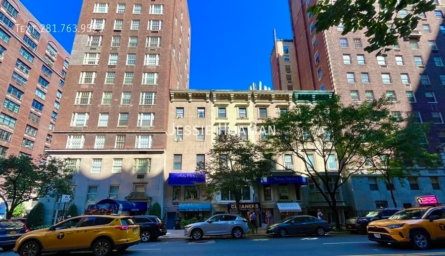Primary Photo - 147 E 72nd St