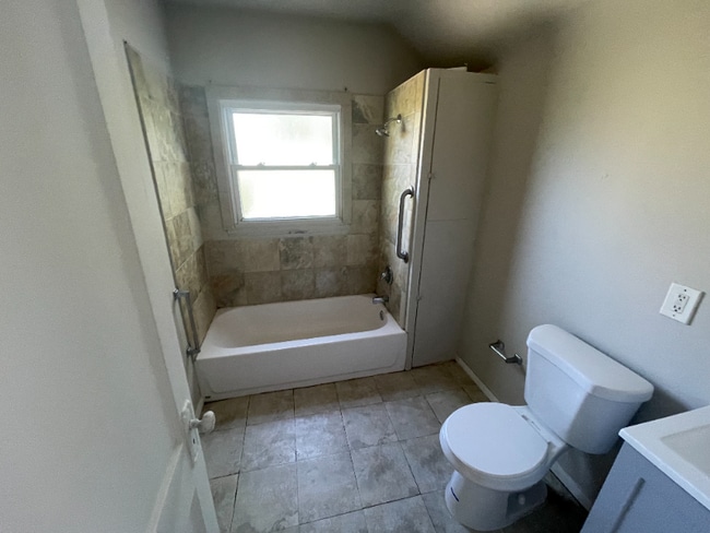 Photo - 14005 Scioto Ave House