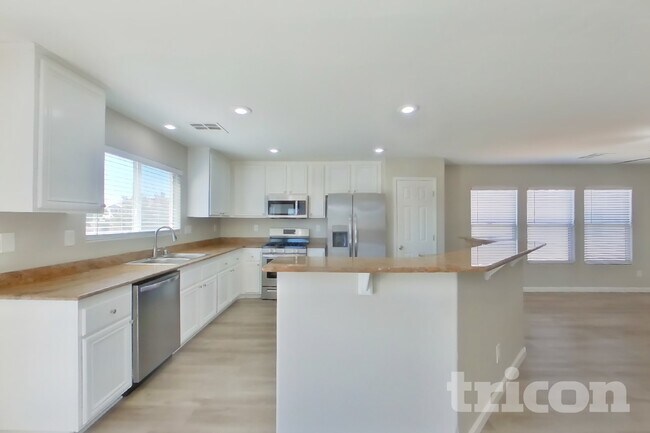 Foto del edificio - 8737 Dodds Canyon St