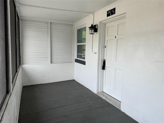Building Photo - 1316 E Gore St