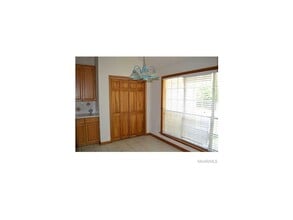 Building Photo - 806 Autumn Ridge Rd