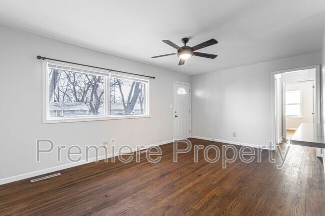 Building Photo - 7306 Elm Ave