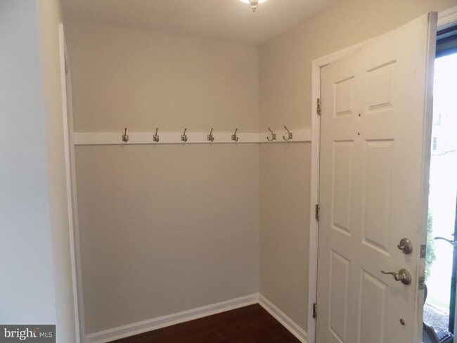 Building Photo - 2327 Kateland Ct