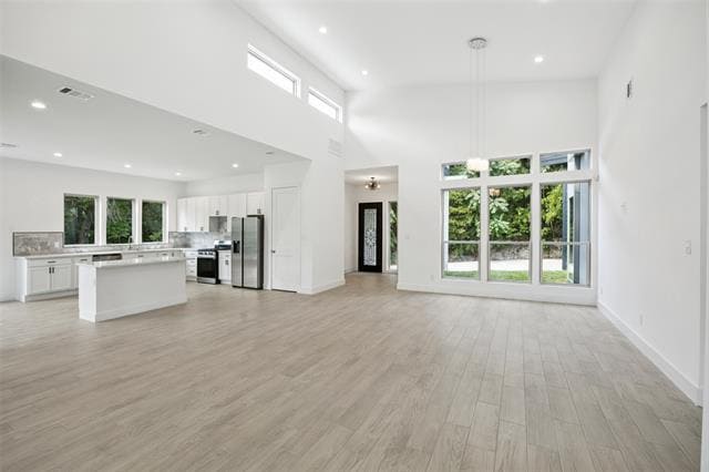 Foto del edificio - 6939 Lacywood Ln