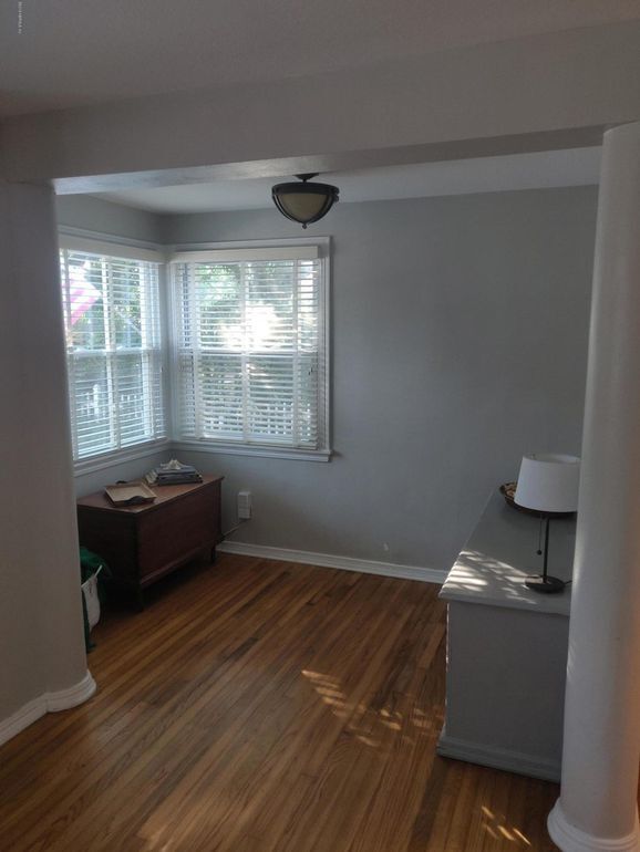 Building Photo - 1527 Charon Rd
