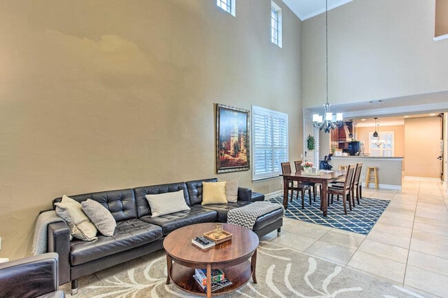 Building Photo - 4745 Durham Dr