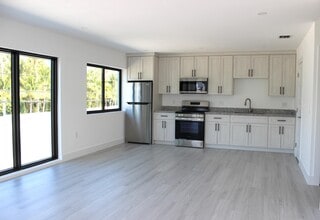 Building Photo - 85 Coco Plum Dr