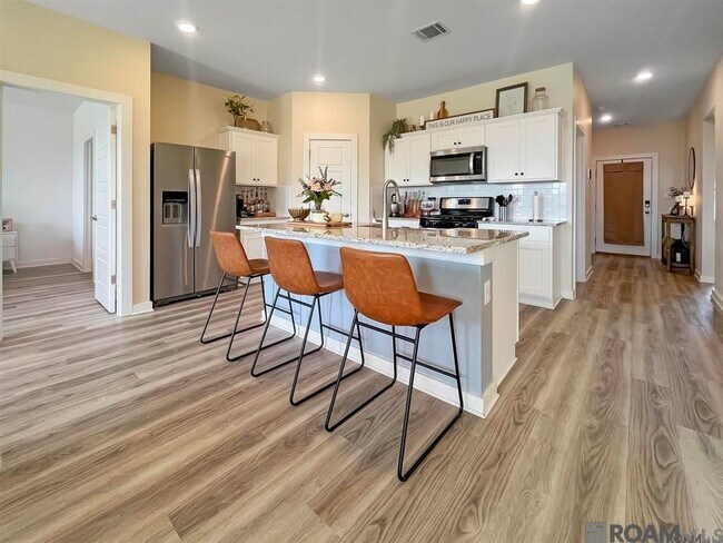 Foto del edificio - 12850 Silverbell Ave