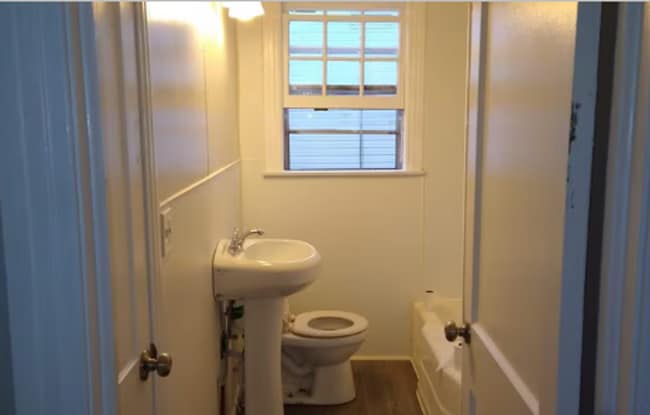 Foto del edificio - 2 Bed, 1 Bath Home in Gadsden Neighborhood!