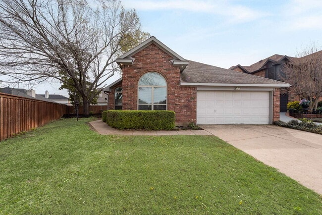 Photo - Garden haven 3 bed 2 bath home in H-E-B school district