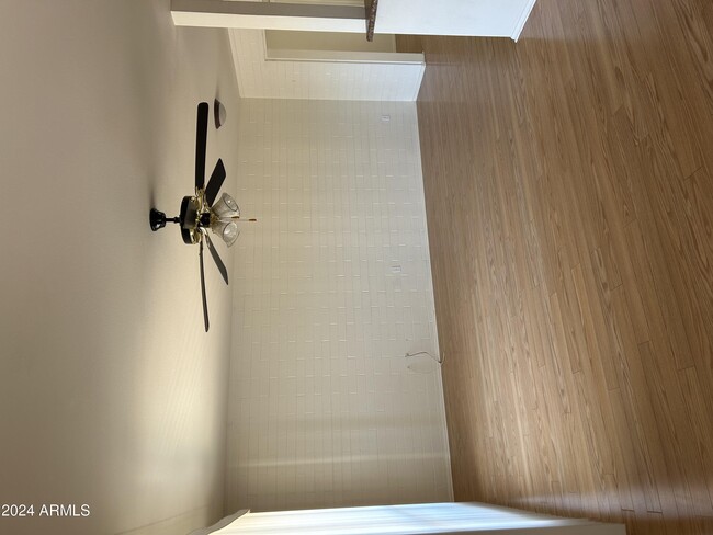 Building Photo - 11430 N Capri Dr