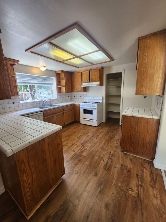 Building Photo - Cozy Cottage in Arroyo Grande