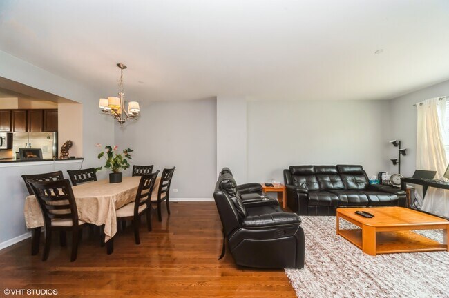 Foto del edificio - 212 Wildflower St