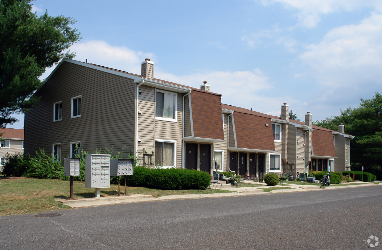 Primary Photo - Quail Ridge Apartments