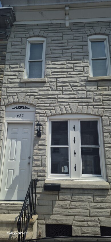 Primary Photo - 423 Orange St