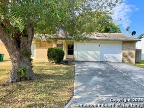 Building Photo - 117 Meadow Way