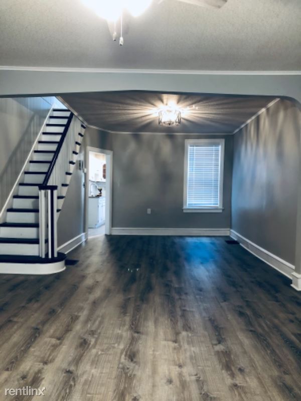 Primary Photo - 2 br, 1 bath Townhome - 300 9th Ave
