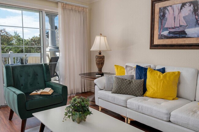 Foto del edificio - 7660 Whisper Way