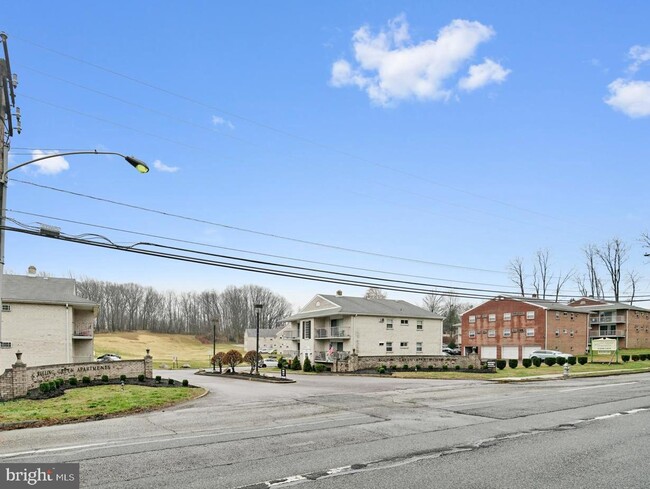 Foto del edificio - 257 N State Rd