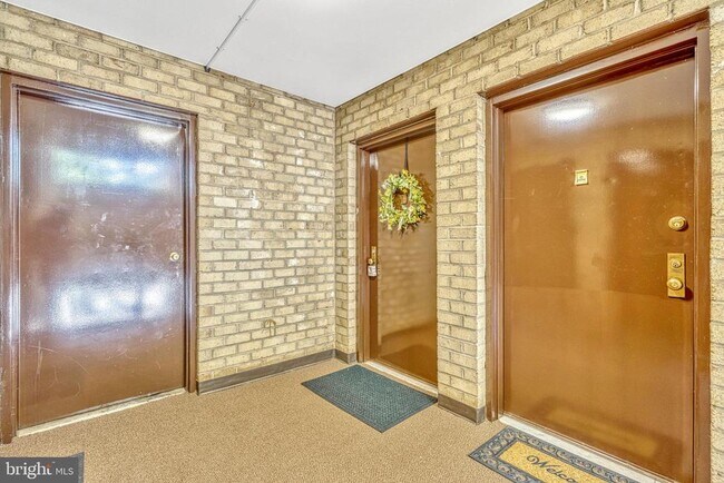 Foto del edificio - 11050 Camfield Ct