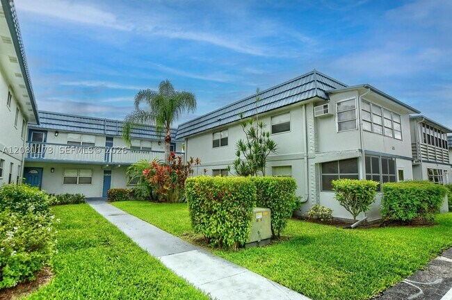 Building Photo - 227 Tuscany Ln