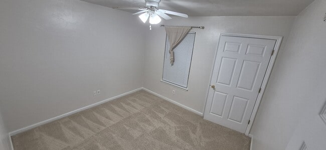 Building Photo - 1861 Hopkins Dr