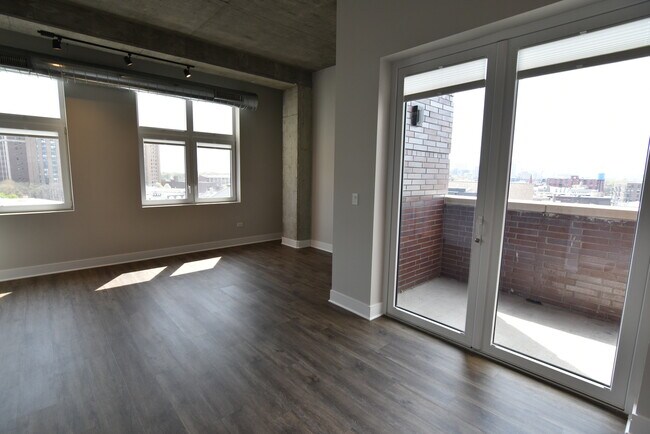 Foto del edificio - 3833 N Broadway