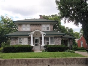 Building Photo - 1080 Duncan Ave
