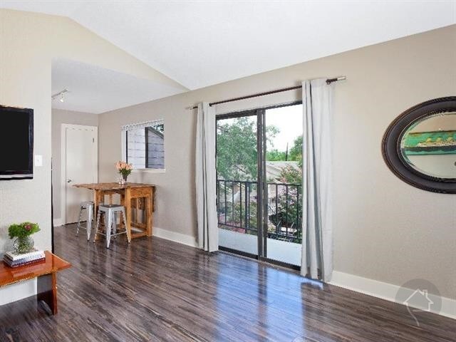 Foto principal - 3625 S 1st St