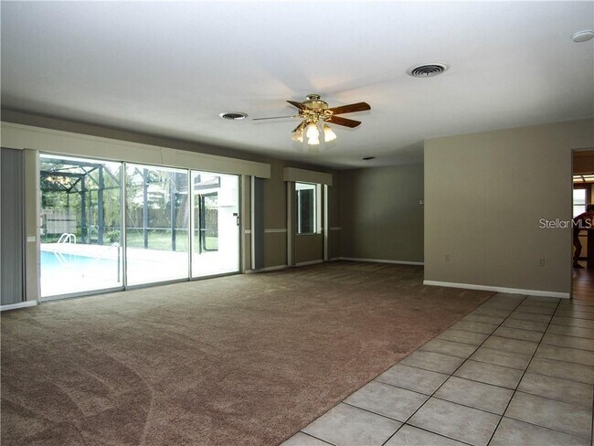 Building Photo - 812 Northside Dr