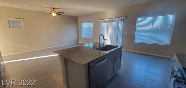 Foto del edificio - 5228 Sunstone Mesa Dr
