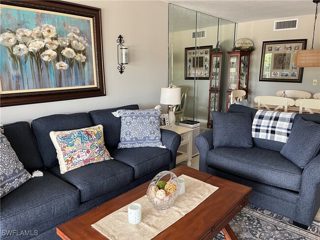 Building Photo - 53 High Point Cir W